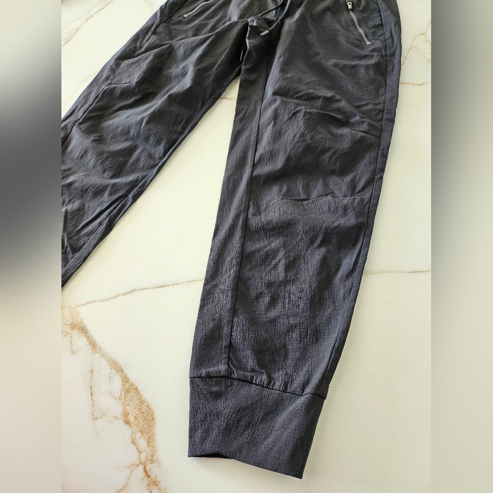 ATHLETA Pants Womens Sz 6 Black Trekkie North Jogger Athleisure - Picture 2 of 16